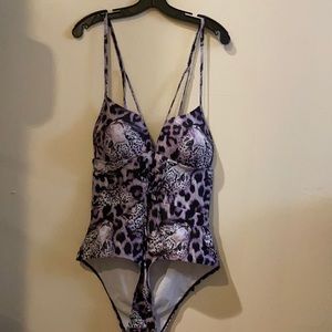 Leopard print swim suit size 2x